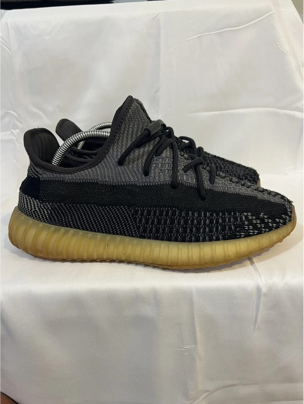 adidas Yeezy Boost 350 V2 'Carbon'